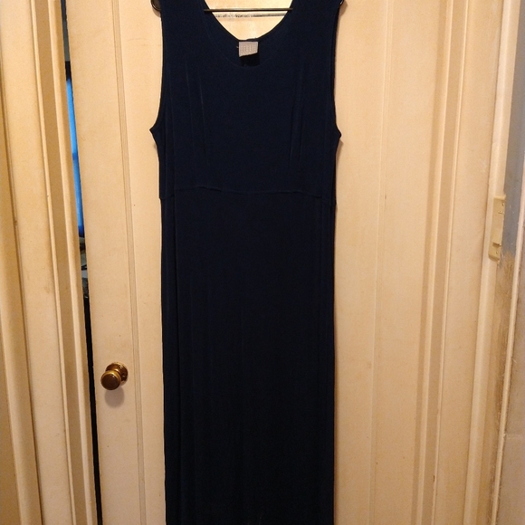 Summer and fall dresses - Picture 11 of 16